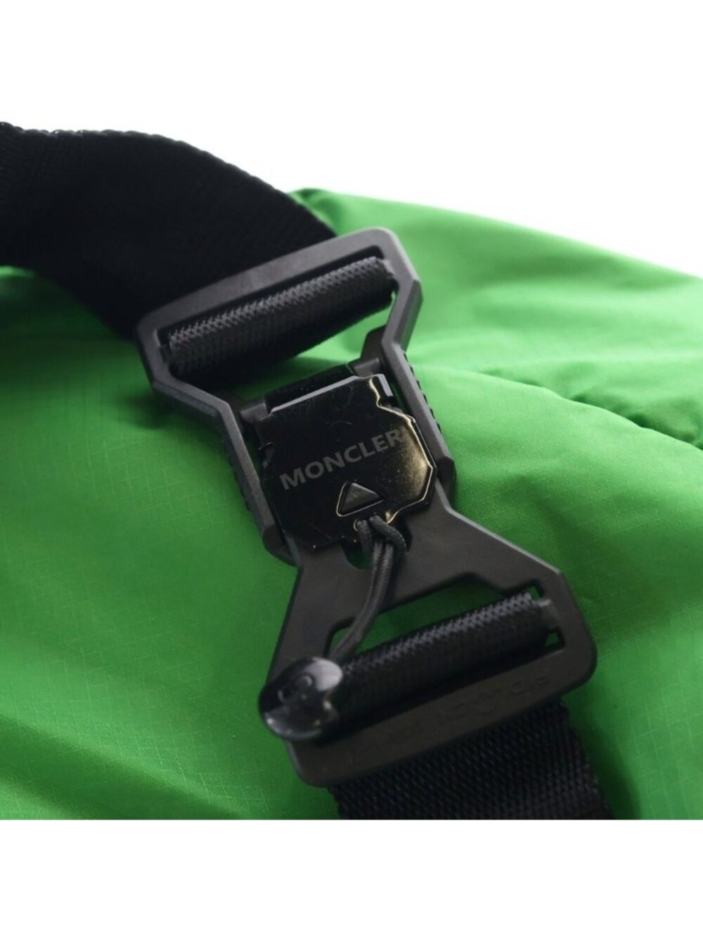 Moncler and Wander Small Patch Logo Nylon Small Shoulder Bag Green - Picture 6 of 6